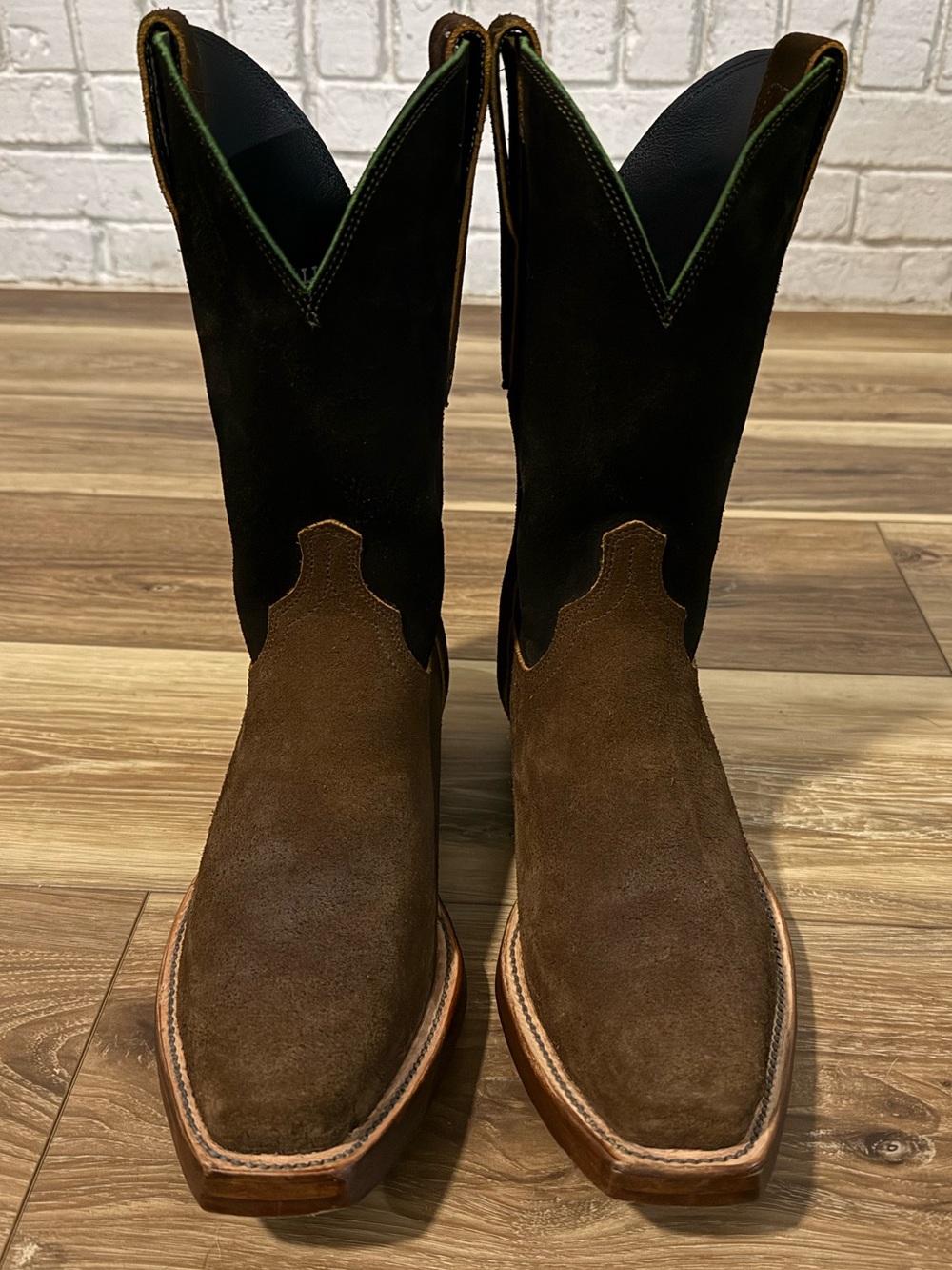 Lucchese Bootmaker Suede men's boots 9D